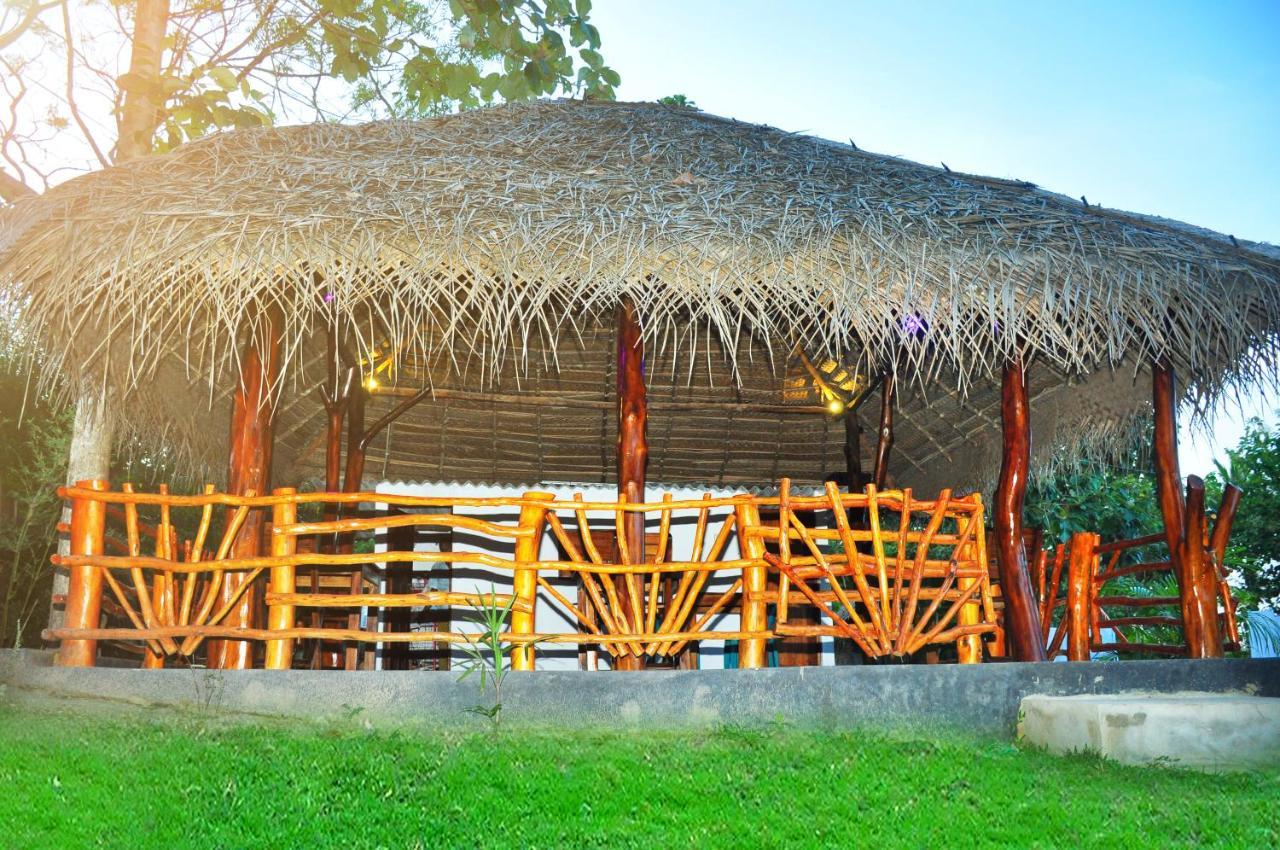 טנגלה Sea Sound Cabana & Restaurant מראה חיצוני תמונה